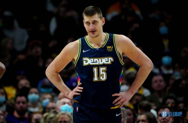 在年仅18 在年仅18